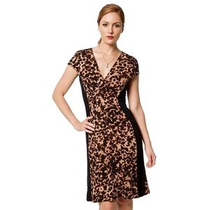 🆕🏷️ROBERTO CAVALLI Animal Print V-Neck Sheath Dress – Size 8 / EU 46 🇮🇹